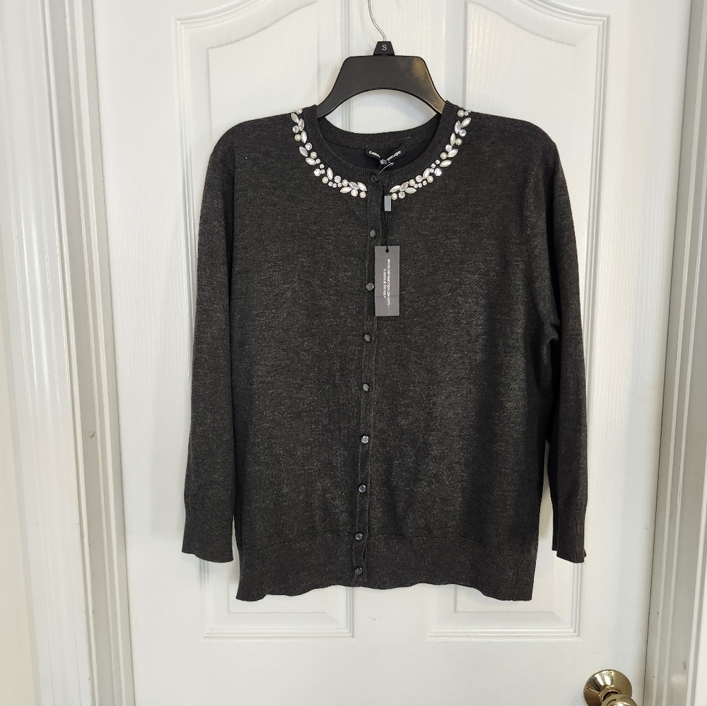 Cardigan sweater